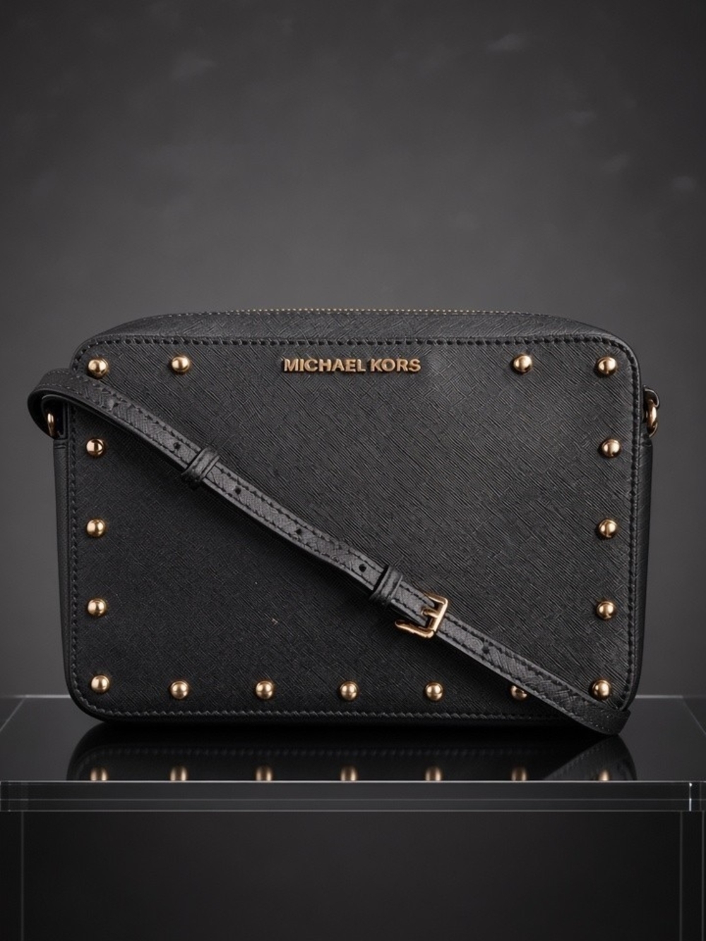 ✨️STUNNING✨ Michael Kors Large Sandrine Studded Saffiano Leather EW Crossbody